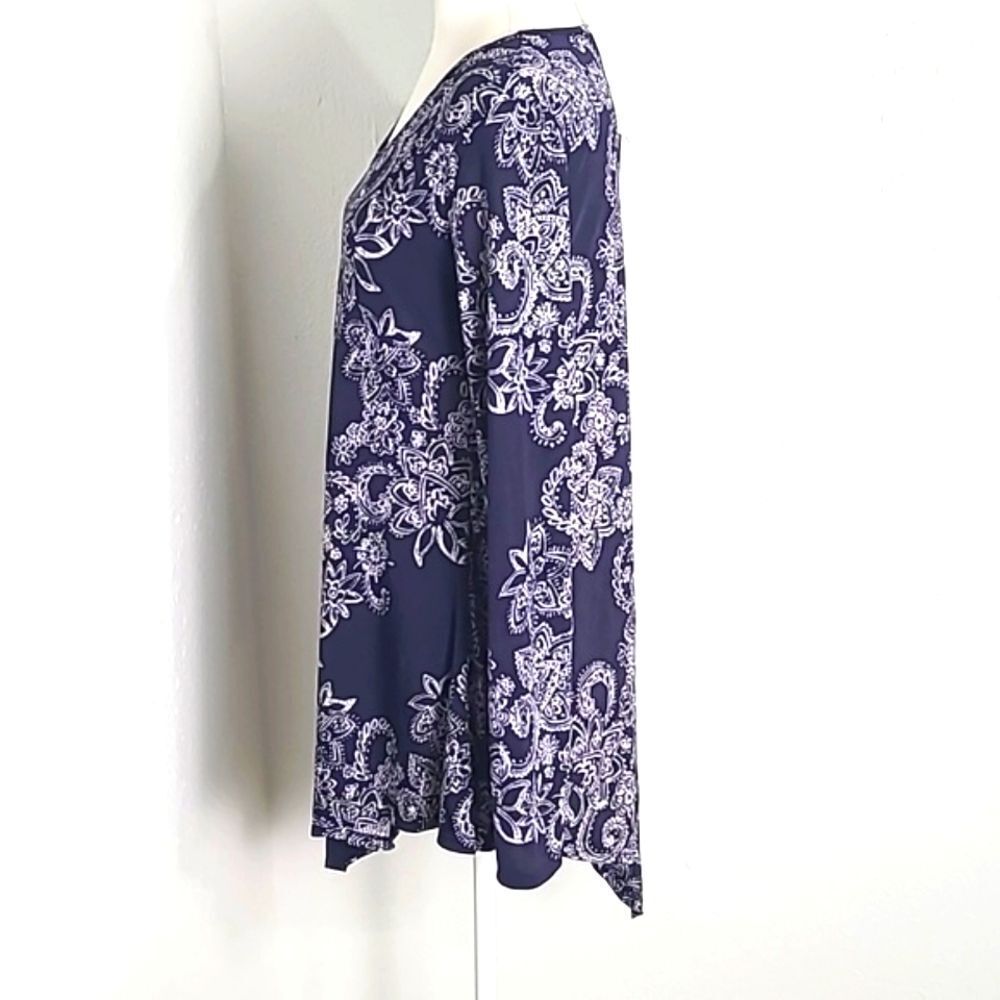 Made by Johnny- Johnny Was Blue & White Floral Asymmetrical Top, Size Large, NWT - Picture 6 of 10